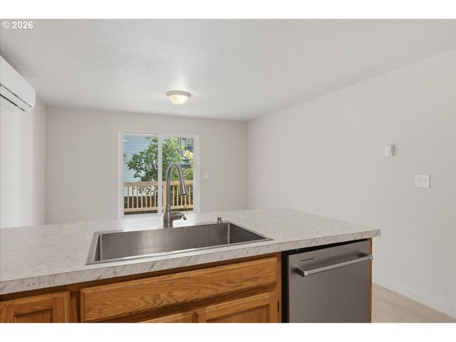 8272 Ne SNOWBERRY Loop, Vancouver, WA 98664
