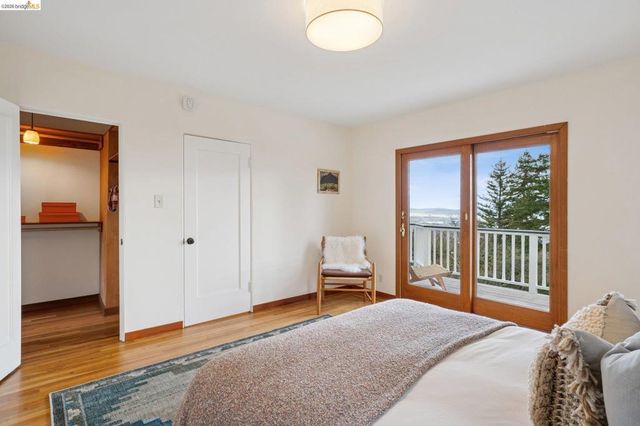 982 982 Grizzly Peak Blvd, Berkeley, CA 94708