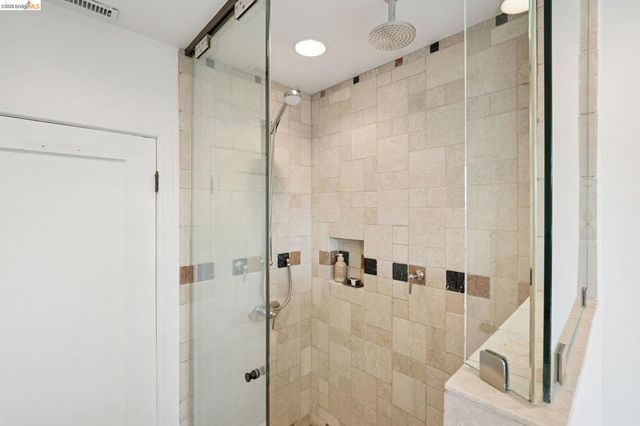 982 982 Grizzly Peak Blvd, Berkeley, CA 94708