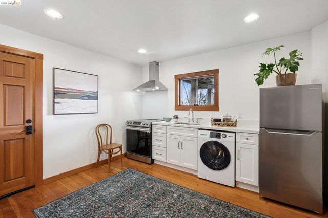 982 982 Grizzly Peak Blvd, Berkeley, CA 94708