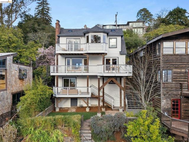 982 982 Grizzly Peak Blvd, Berkeley, CA 94708