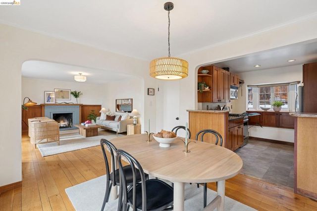 982 982 Grizzly Peak Blvd, Berkeley, CA 94708