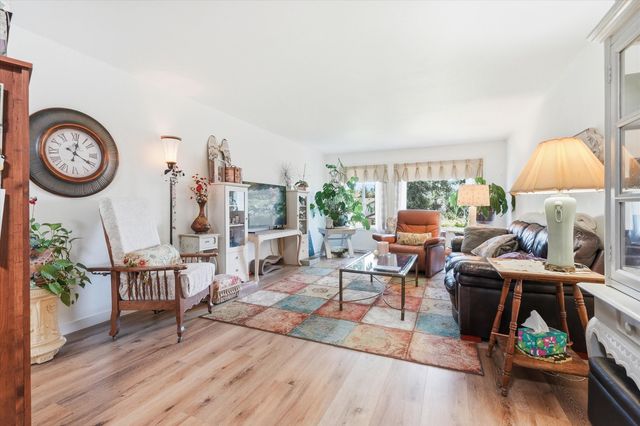 209 Florence Avenue, Medford, OR 97504