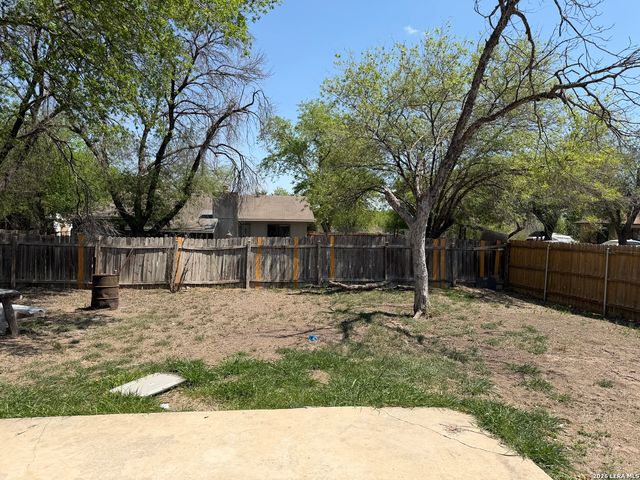 9130 KINGS HBR, San Antonio, TX 78242