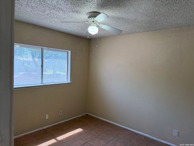 9130 KINGS HBR, San Antonio, TX 78242