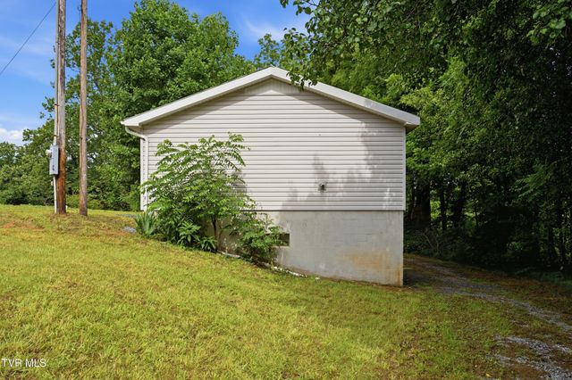 125 Dale Blevins Lane, Roan Mountain, TN 37687