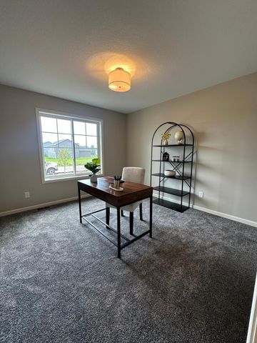 1141 Pinewood Trail, New Richmond, WI 54017