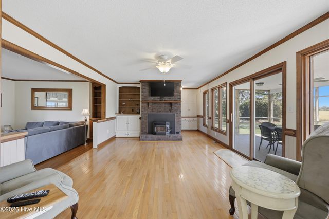 215 Bayshore Drive, Elizabeth City, NC 27909