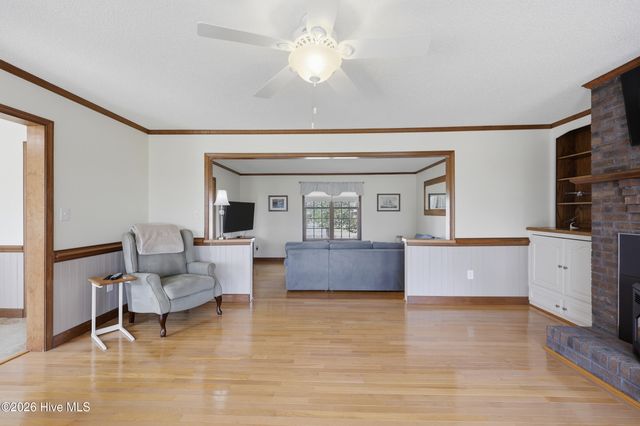 215 Bayshore Drive, Elizabeth City, NC 27909