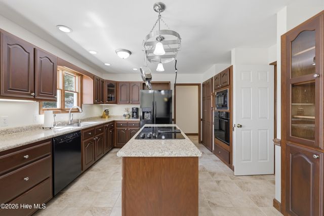 215 Bayshore Drive, Elizabeth City, NC 27909