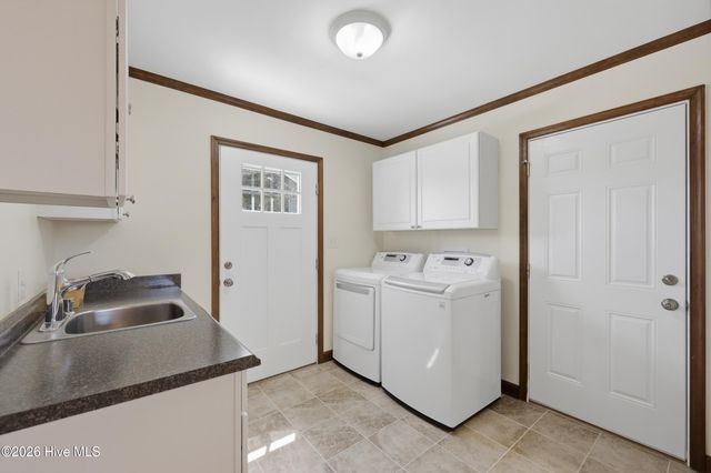 215 Bayshore Drive, Elizabeth City, NC 27909