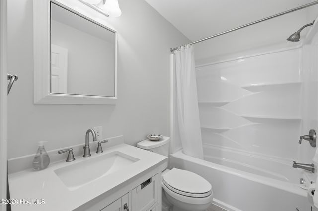 215 Bayshore Drive, Elizabeth City, NC 27909