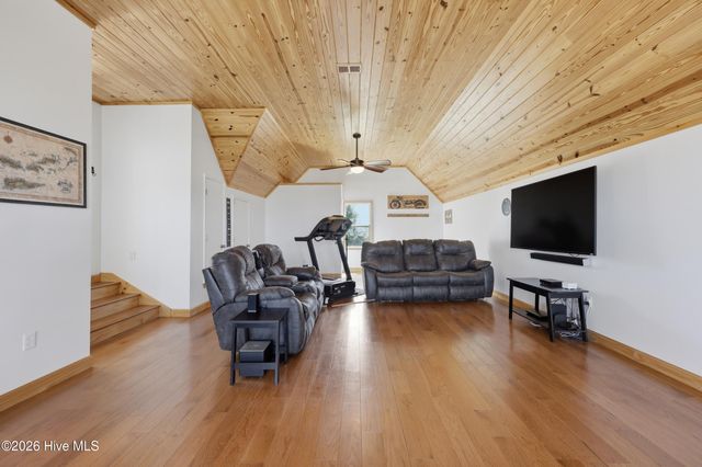 215 Bayshore Drive, Elizabeth City, NC 27909