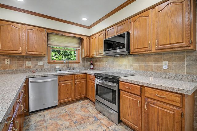 10619 Frederick Pike, Butler Twp, OH 45377