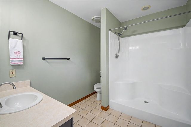 10619 Frederick Pike, Butler Twp, OH 45377