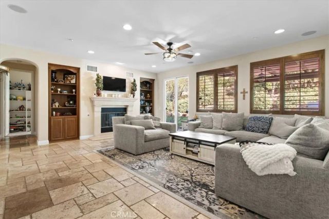 3308 Crosspointe Court, Simi Valley, CA 93065
