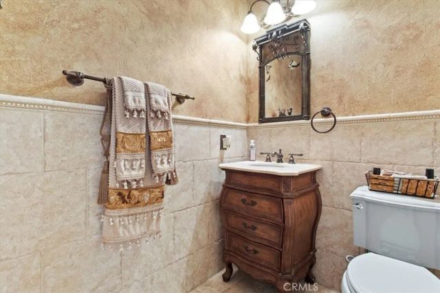 3308 Crosspointe Court, Simi Valley, CA 93065