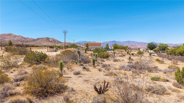 8804 Warren Vista Avenue, Yucca Valley, CA 92284