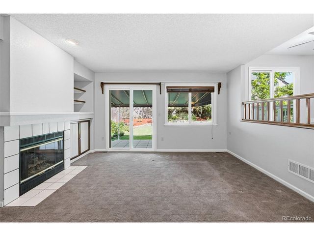 10207 Feldspar Ct, Parker, CO 80134