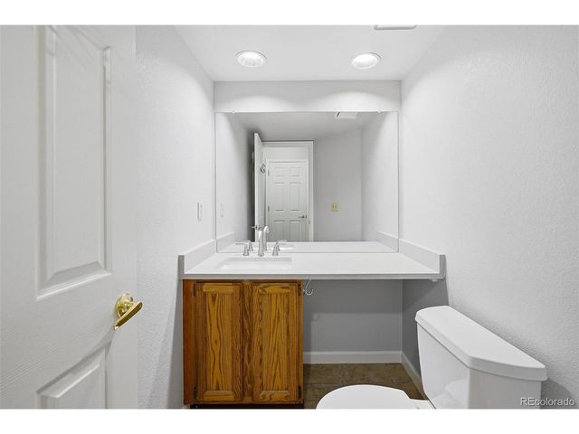 10207 Feldspar Ct, Parker, CO 80134