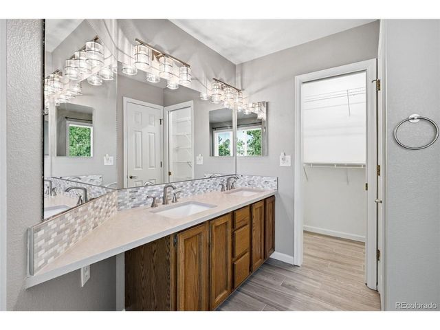 10207 Feldspar Ct, Parker, CO 80134