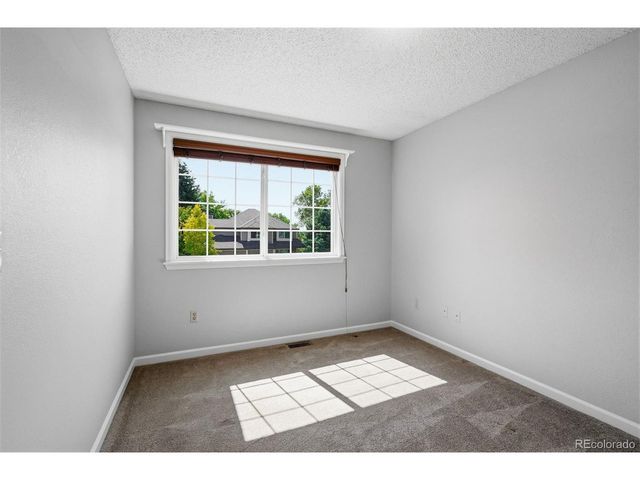 10207 Feldspar Ct, Parker, CO 80134
