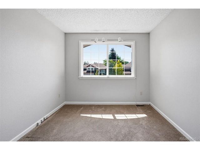 10207 Feldspar Ct, Parker, CO 80134