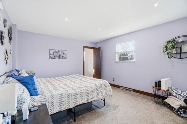 4195 Schirtzinger Road, Hilliard, OH 43026