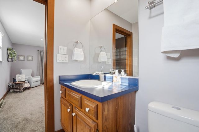 4195 Schirtzinger Road, Hilliard, OH 43026