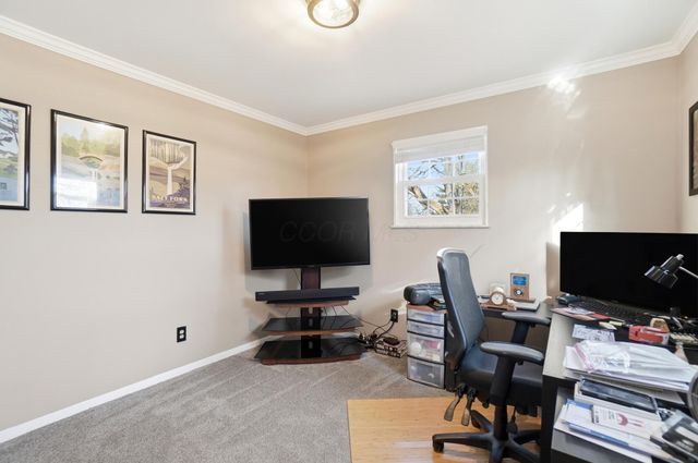 4195 Schirtzinger Road, Hilliard, OH 43026