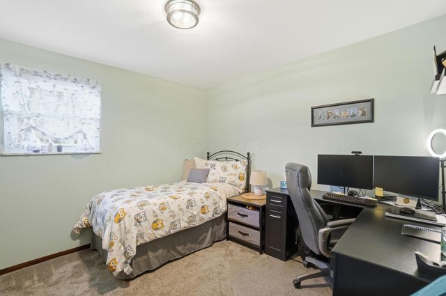 4195 Schirtzinger Road, Hilliard, OH 43026