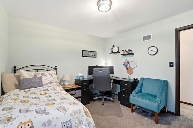 4195 Schirtzinger Road, Hilliard, OH 43026