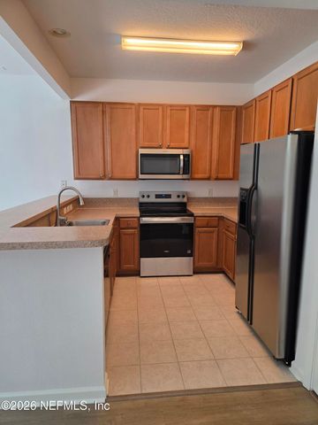 5717 PARKSTONE CROSSING Drive, Jacksonville, FL 32258