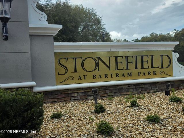 5717 PARKSTONE CROSSING Drive, Jacksonville, FL 32258