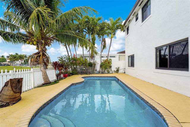 22542 SW 103rd Ct, Cutler Bay, FL 33190