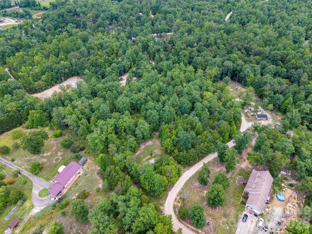 6 Dobsons Knob Loop, Marion, NC 28752