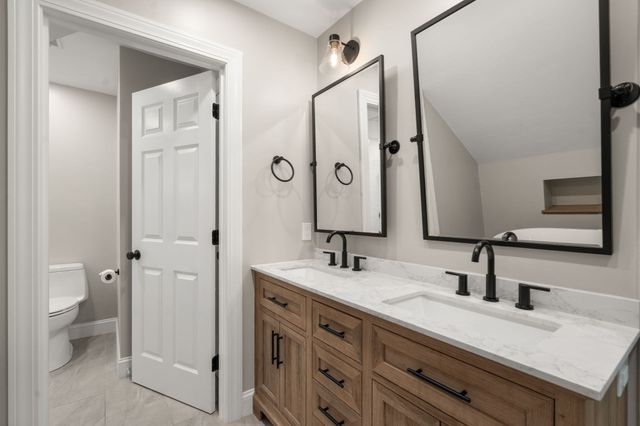 8 Concord Terrace 8, Framingham, MA 01702