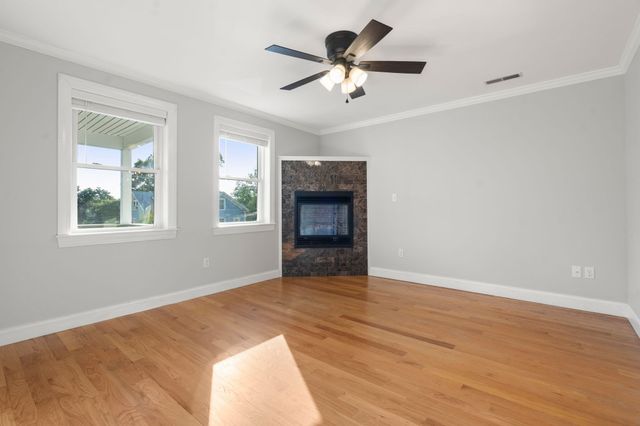 8 Concord Terrace 8, Framingham, MA 01702