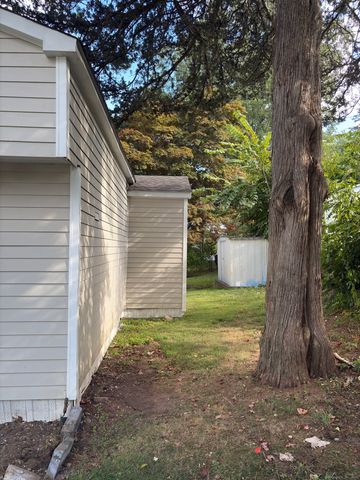 158 A BAYBERRY Lane, Danbury, CT 06811