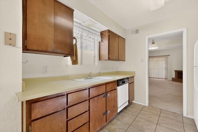 34 Casa Hermosa Drive NE, Albuquerque, NM 87112