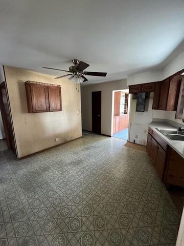 5354 S 8th STREET, Milwaukee, WI 53221