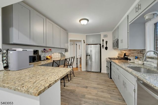 33 E Passaic St, Rochelle Park Twp., NJ 07662