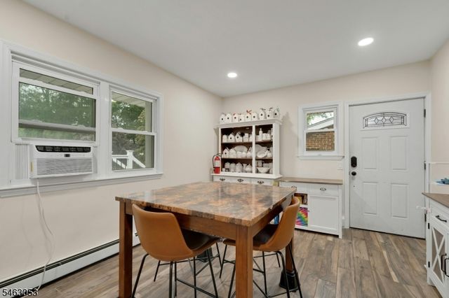 33 E Passaic St, Rochelle Park Twp., NJ 07662