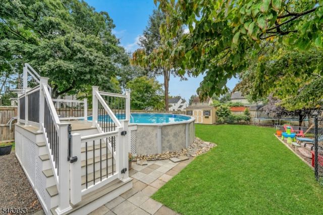 33 E Passaic St, Rochelle Park Twp., NJ 07662