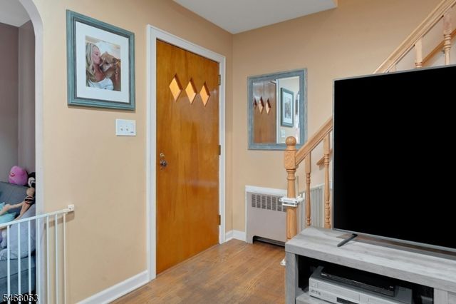 33 E Passaic St, Rochelle Park Twp., NJ 07662