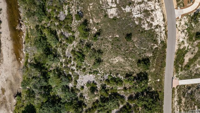 913 Blueridge Vw, Canyon Lake, TX 78133