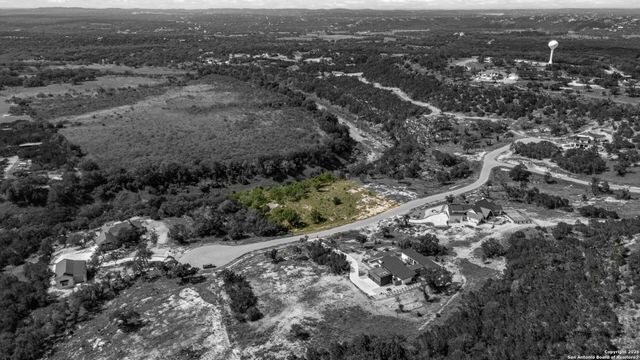 913 Blueridge Vw, Canyon Lake, TX 78133