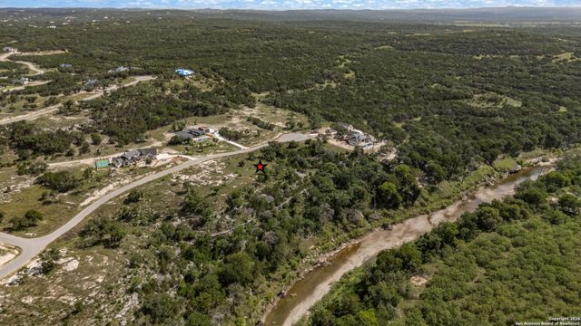 913 Blueridge Vw, Canyon Lake, TX 78133