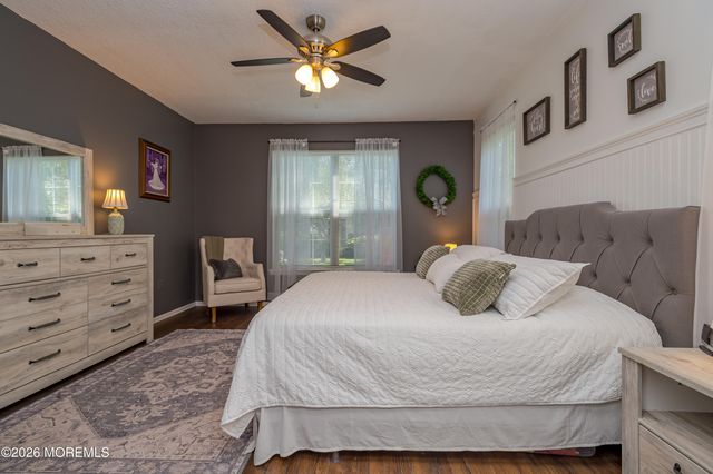 7 Greenwillows Drive, Lakewood, NJ 08701