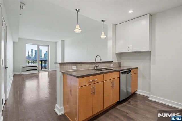 3312 Hudson 7F, Union City, NJ 07087